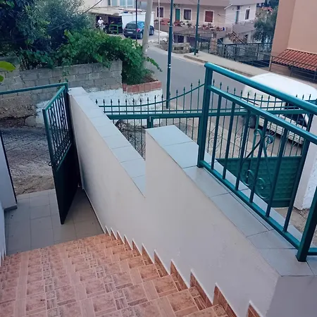 Aleksandros 3 Apartment *